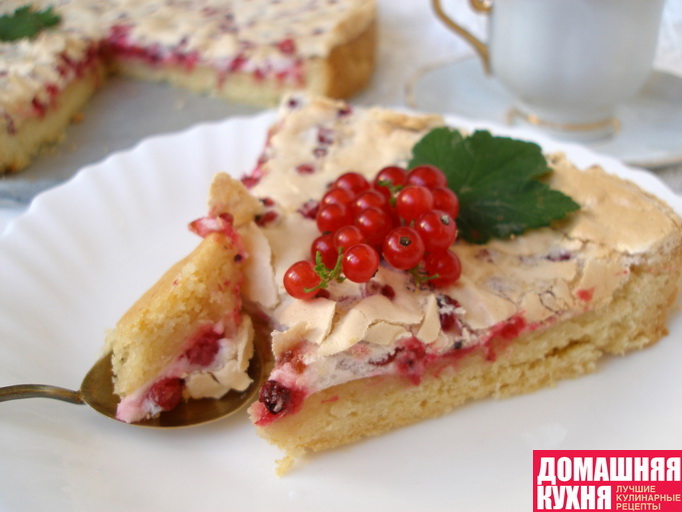 Торт с итальянской меренгой и красной смородиной – рецепт приготовления с фото от manikyrsha.ru