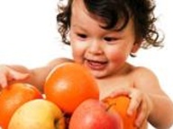 Снизятся торговые надбавки на фрукты и товары для детей