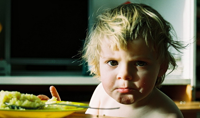 Как заставить ребенка поесть?