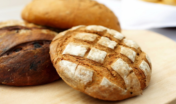 Печем хлеб дома: секреты пышной буханки