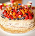 Медовый торт с ягодами и фруктами