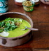 Зеленый суп с кабачком и перцем Чили